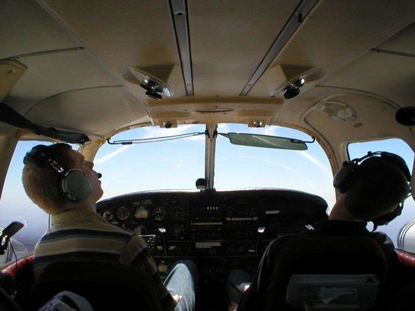 3.) Pilots routinely doze off during long flights (and not just during their scheduled nap times).